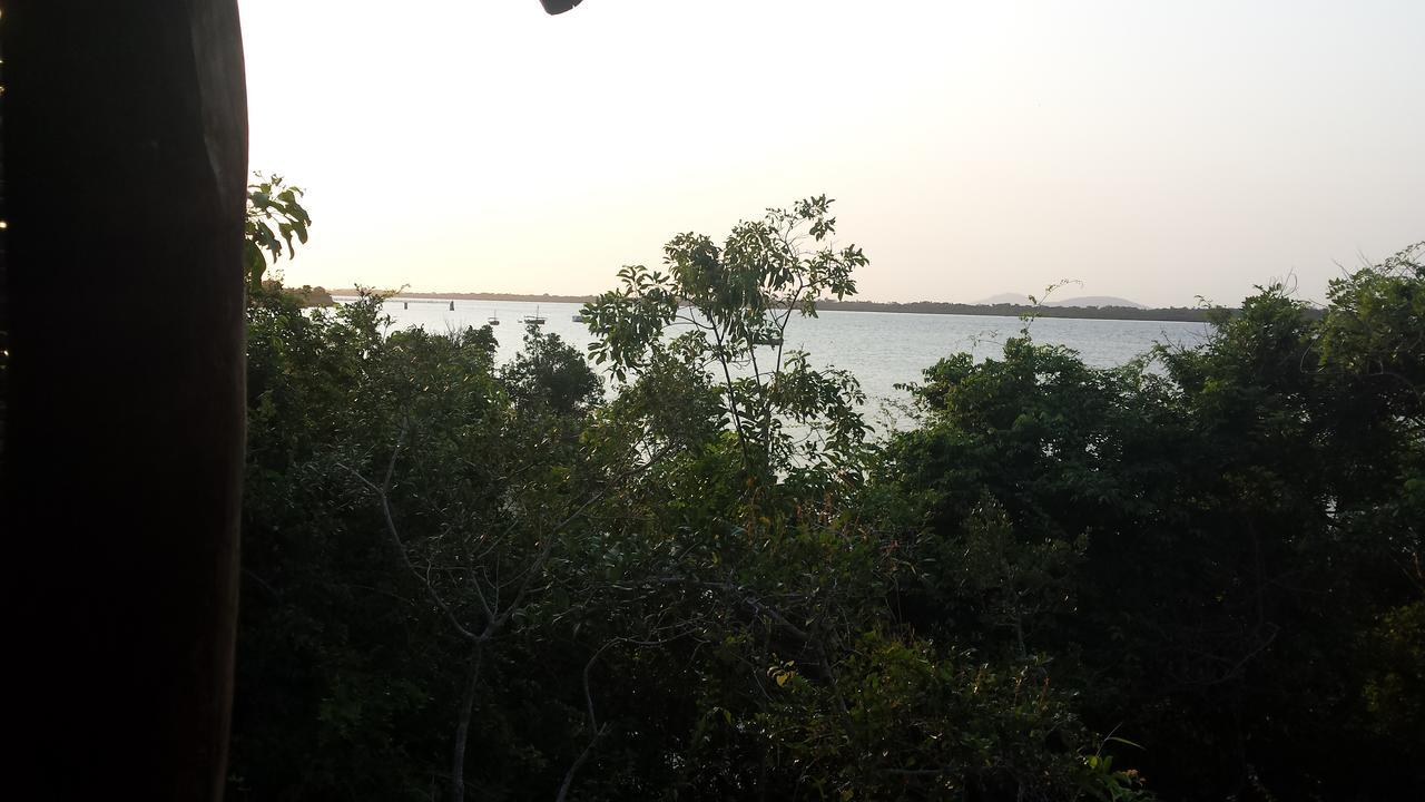 Wasini Island Bandas Екстериор снимка